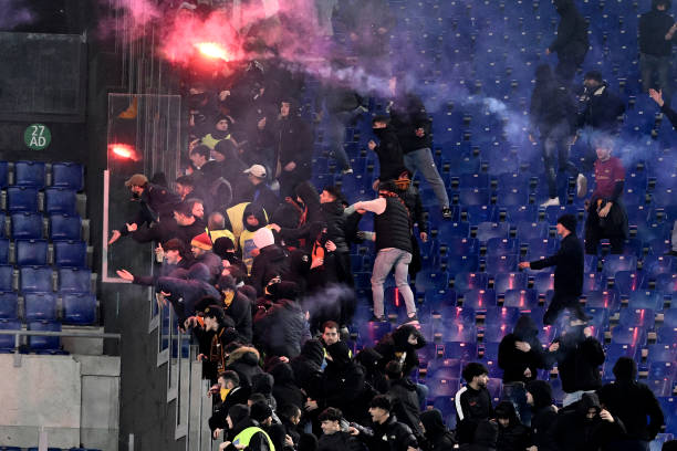 刘易斯的场 刘易斯的场