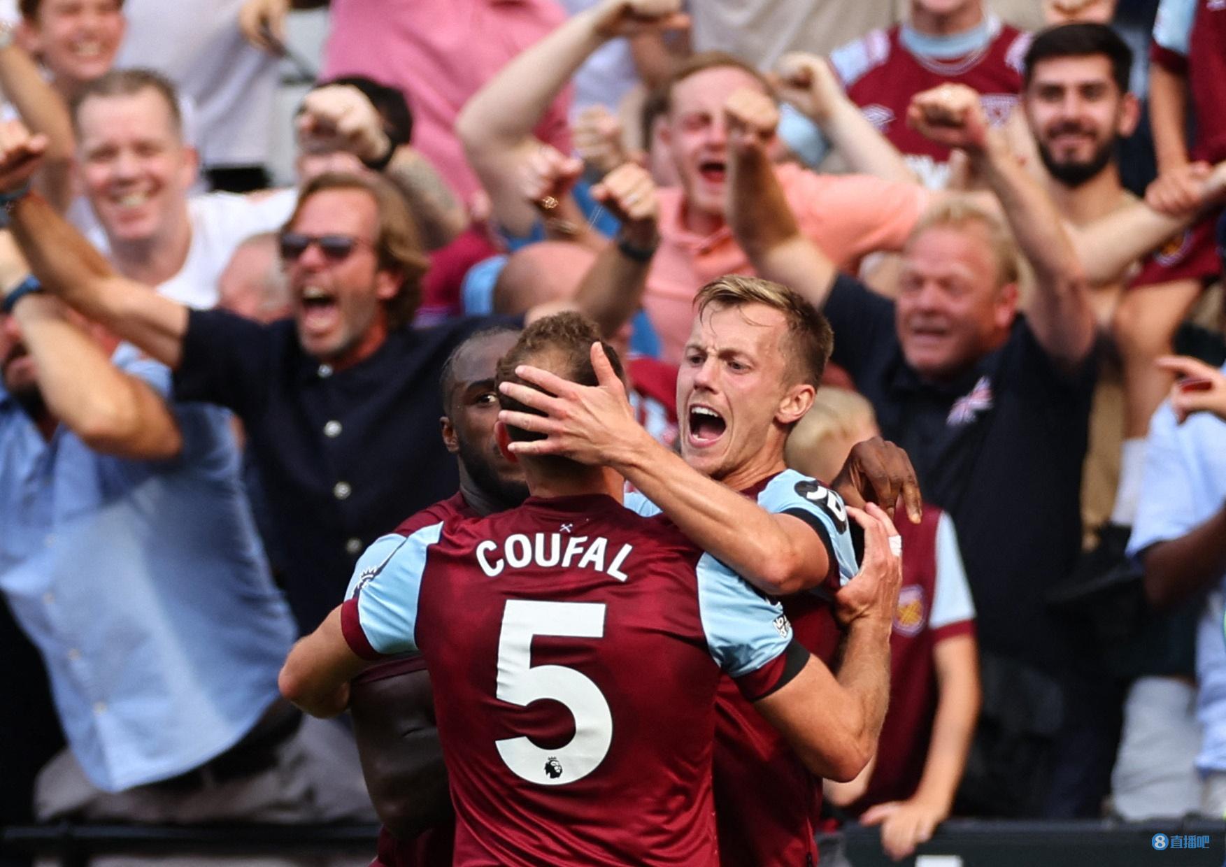 威少半场数据解析：高效与失误并存（威少半场数据解读：效率在线与失误同行）